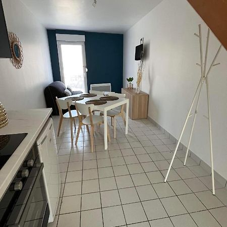 Anselme, F2 Duplex Avec Cour Commune Et Proche De La Mer ,2 Ver-sur-Mer Exteriör bild