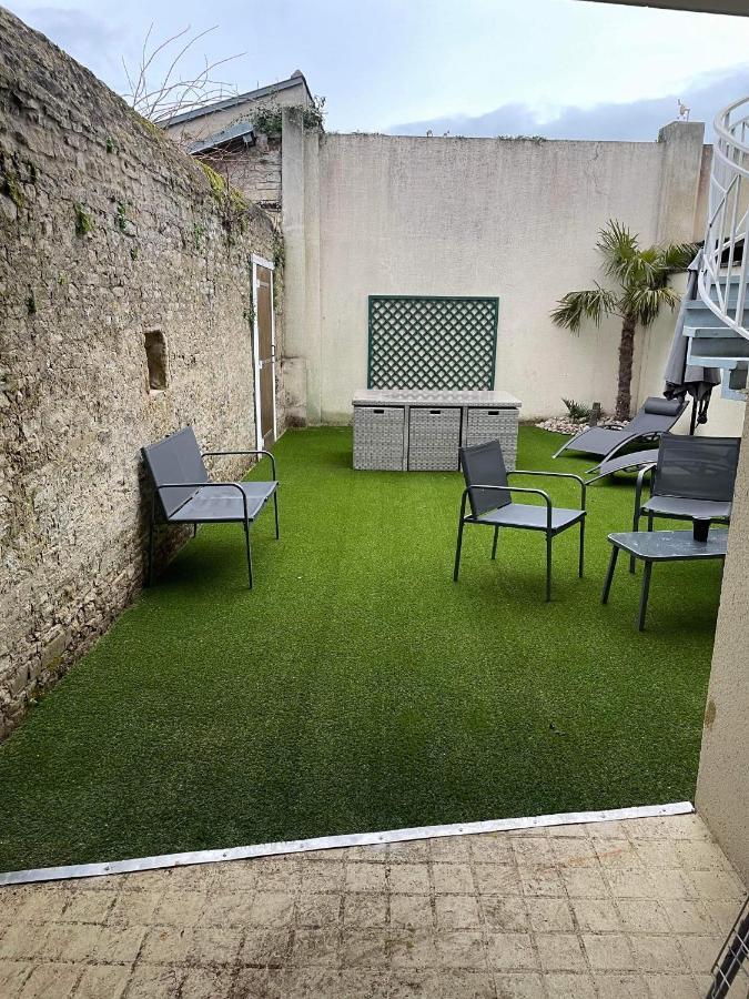 Anselme, F2 Duplex Avec Cour Commune Et Proche De La Mer ,2 Ver-sur-Mer Exteriör bild